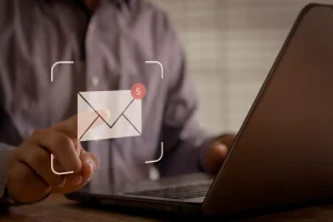 Person clicking on email